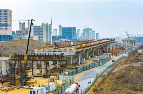 光谷高新三路市政改造工程全面提速，助力区域发展再升级